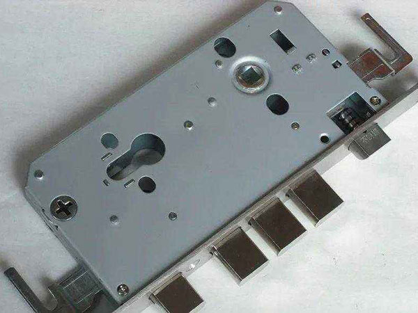 塔河24小时上门开锁公司